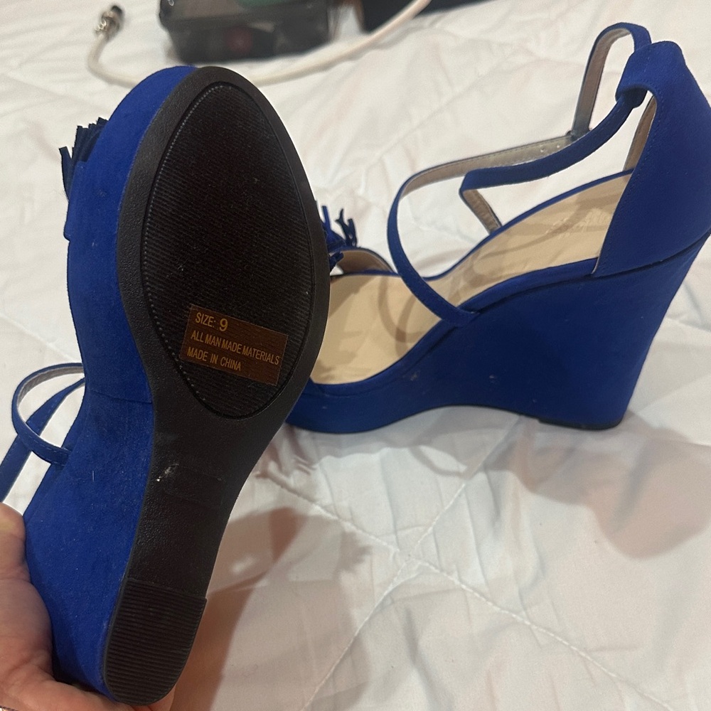 NEW Elegant Blue Wedge Sandals size 9 - Picture 4 of 6